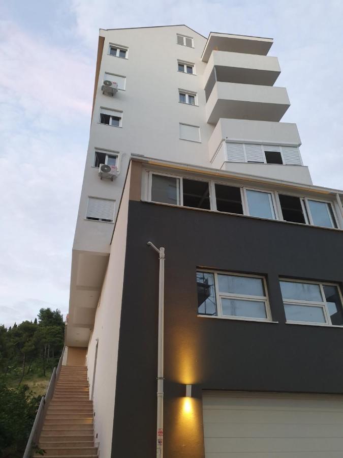 Sunny Hill Suite Ljubovic 포드고리차 외부 사진
