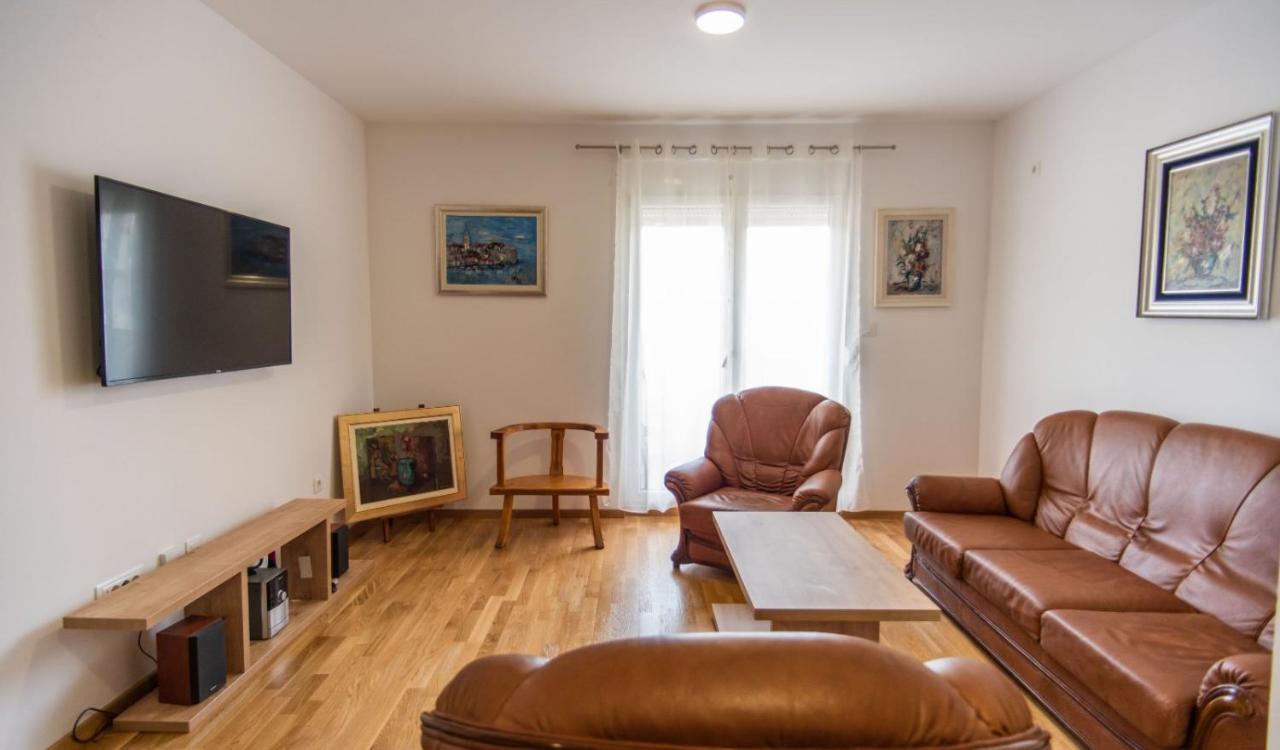 Sunny Hill Suite Ljubovic 포드고리차 외부 사진